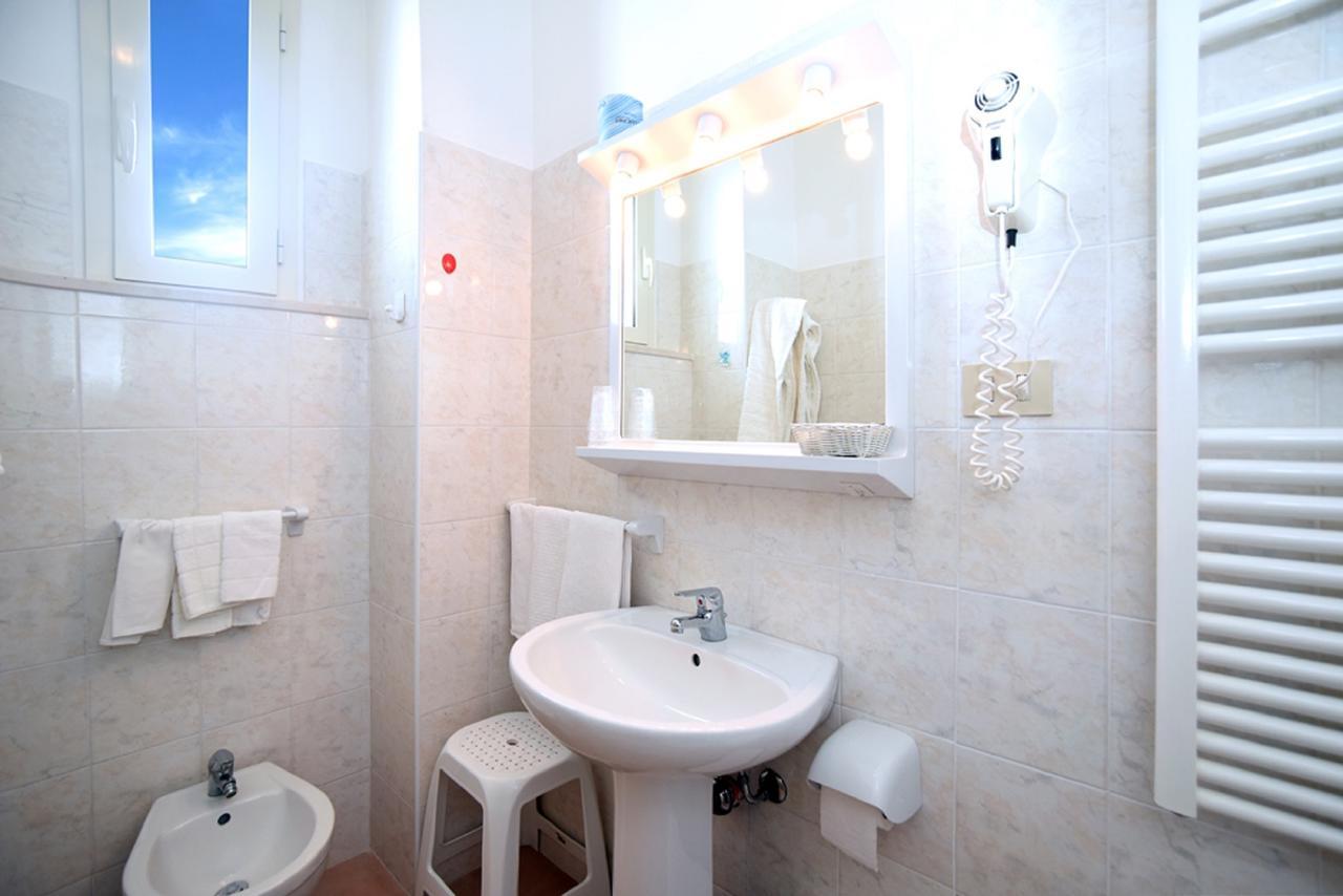 Hotel Пескичи Экстерьер фото